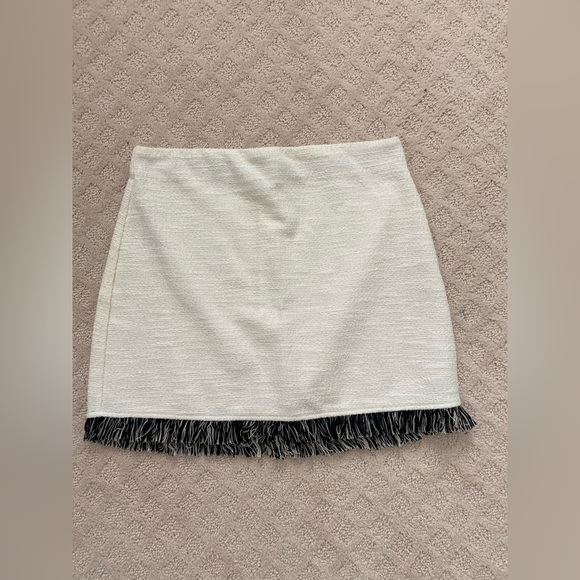 Set - Picture 4 of 5